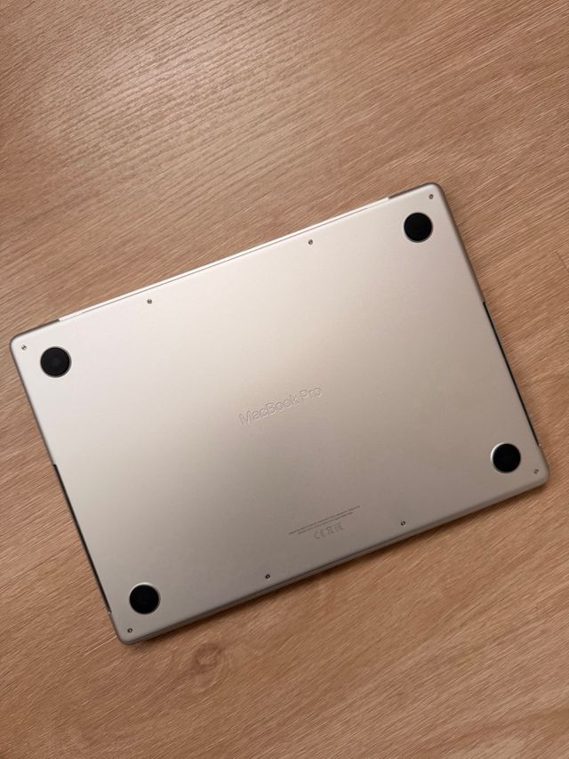 MacBook Pro M2 Pro 16GB 1TB Plata