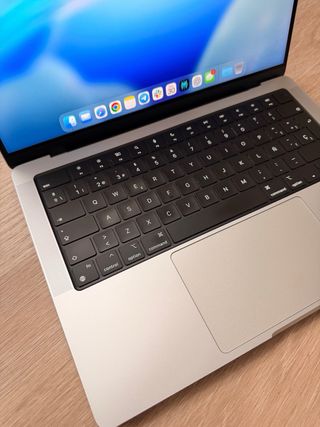 MacBook Pro M2 Pro 16GB 1TB Plata