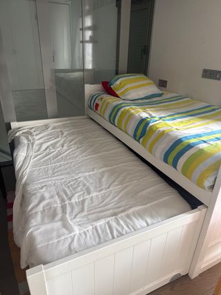 Litera con cajones y cama nido. colchones