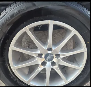 4 Llantas con Gomas 235/65 R17 108H Usado 2 meses