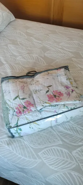 Colcha reversible cama 105 cm