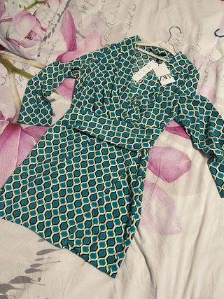 Vestido Zara estampado talla M