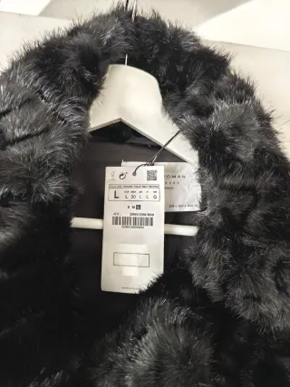 Abrigo Zara Piel Sintética Negro Elegante