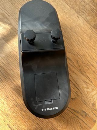 Porta corbatas giratorio eléctrico con luz