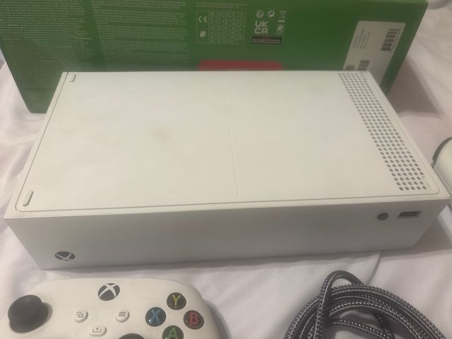 Xbox Series S 512GB + 2 Controller