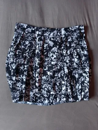 Falda corta New Yorker estampada