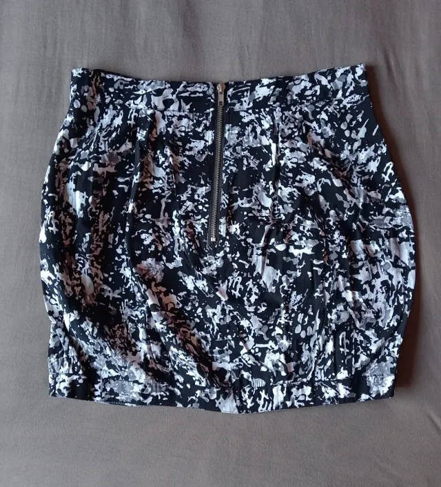 Falda corta New Yorker estampada