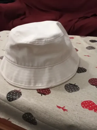 Gorro pescador Adidas blanco