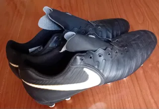 Zapatillas Fútbol Nike Tiempo T 44 . Sin cordones