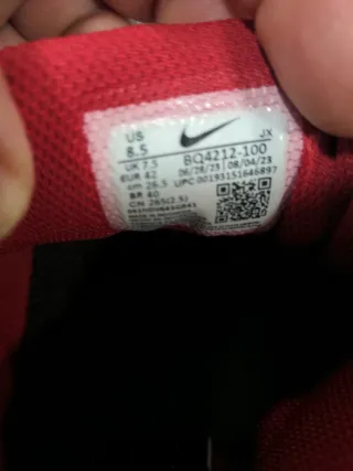 Zapatillas Nike Air Blancas y Rojas