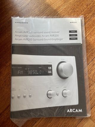 Amplificador Arcam A/V Surround Sound