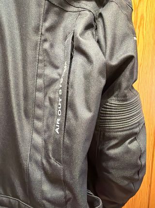 Chaqueta Moto Negra con Protecciones