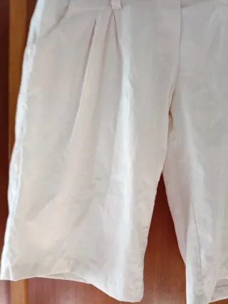 Bermudas de tela beige