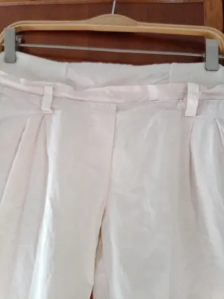Bermudas de tela beige
