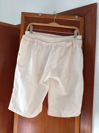 Bermudas de tela beige