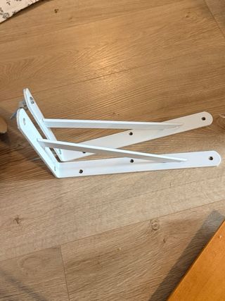 Escuadras de pared blancas (2 unidades)