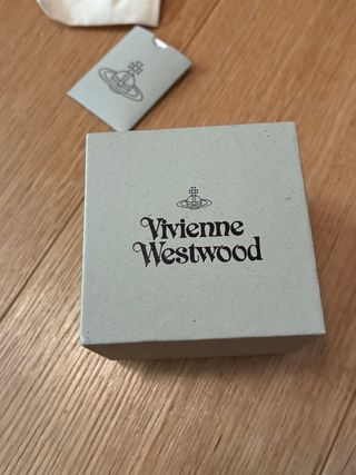 Vivienne Westwood collana rosa