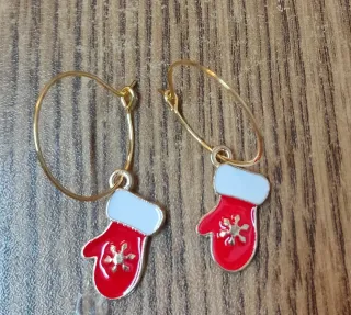 Pendientes Navideños Hechos a Mano