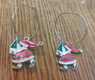 Pendientes Navideños Hechos a Mano