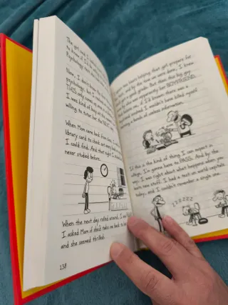 Libro sin estrenar Diario de Greg en Inglés n°11
