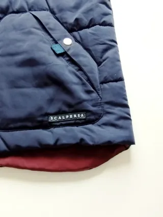 Chaleco Scalpers acolchado reversible.