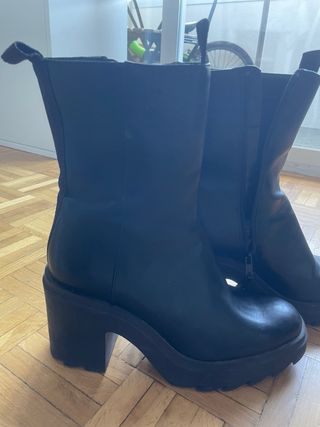 Botines negros tacón ancho caña media