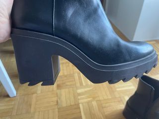 Botines negros tacón ancho caña media