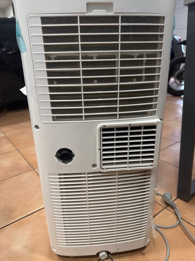 Aire Acondicionado Portátil Comfee Blanco