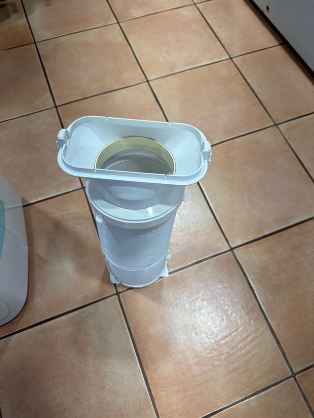 Aire Acondicionado Portátil Comfee Blanco