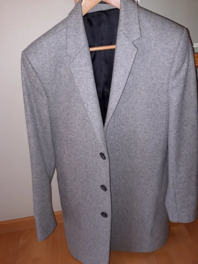 Abrigo hombre COS color gris  T.46