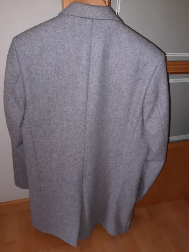 Abrigo hombre COS color gris  T.46