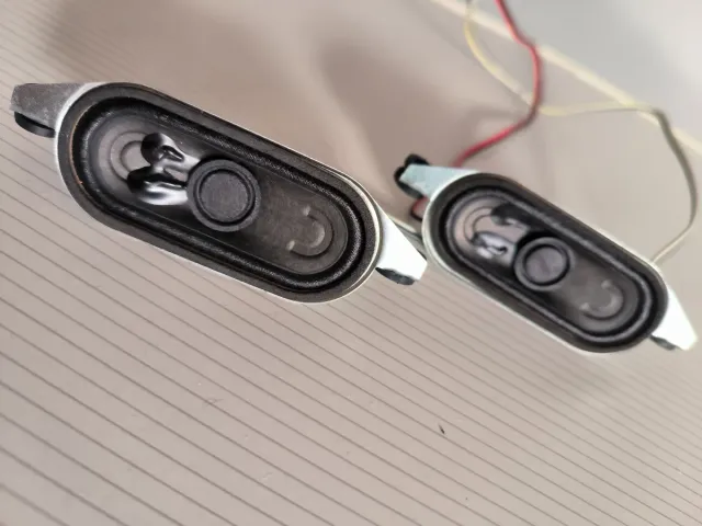 Altavoces TV Ovalados