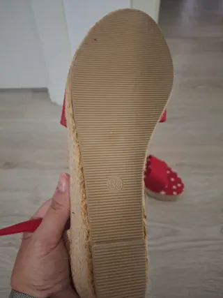 Sandalias esparto rojas con estrellas