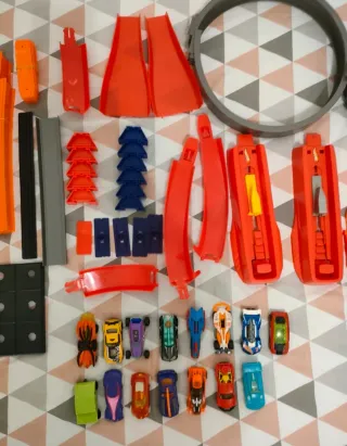 Pista Hot Wheels y Coches