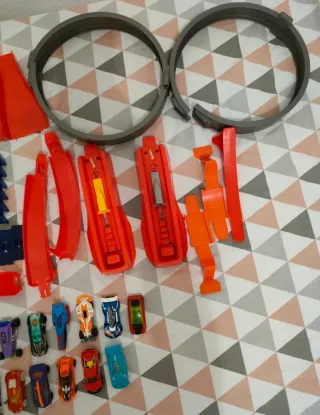 Pista Hot Wheels y Coches