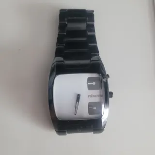 Reloj Nixon Negro y Blanco
