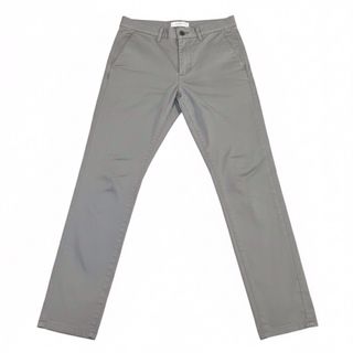 Pantalón gris