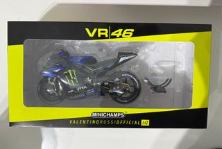 Minichamps Yamaha YZR M1 2020 VR46 1:12