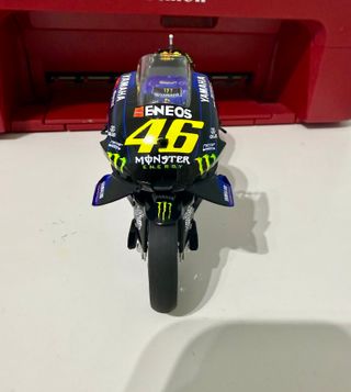 Minichamps Yamaha YZR M1 2020 VR46 1:12
