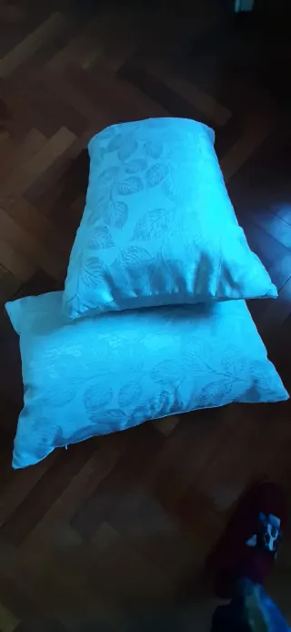 Cojines abullonados plata sin estrenar