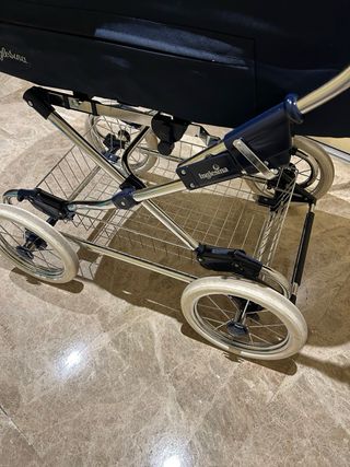 Cochecito Bebé Inglesina Azul Marino, tiene fundas