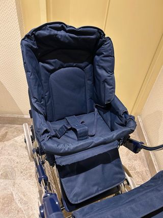 Cochecito Bebé Inglesina Azul Marino, tiene fundas