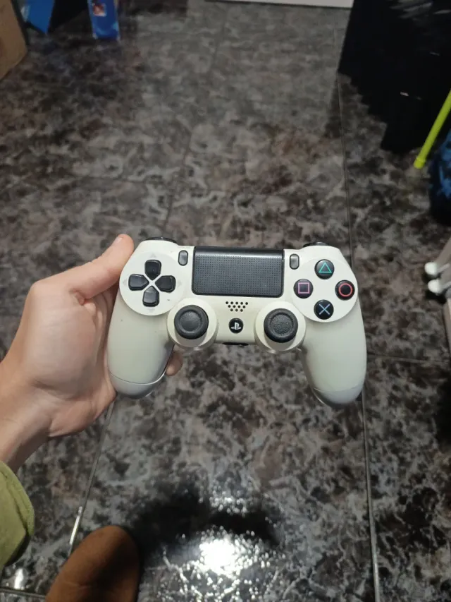 Mando PS4 ORIGINAL blanco