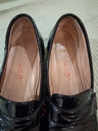 Mocassini Pas de rouge vernice pelle nera