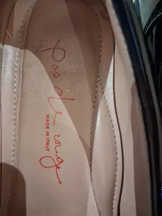 Mocassini Pas de rouge vernice pelle nera