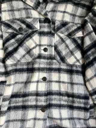 Chaqueta Zara cuadros blanco y negro