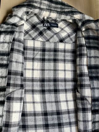 Chaqueta Zara cuadros blanco y negro