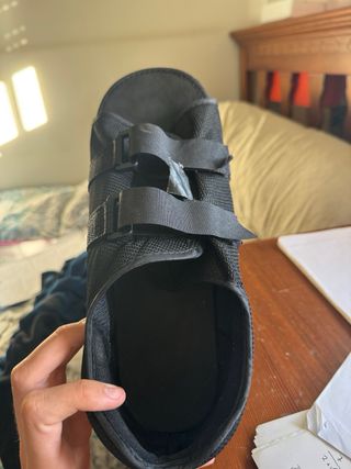 Zapato ortopédico ajustable