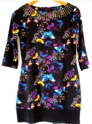 Vestido corto mujer mariposas tachuelas