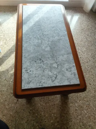 Tavolino in legno e marmo
